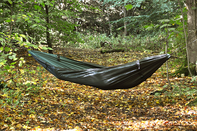 DD XL Frontline Hammock used open with mosquito net underneath